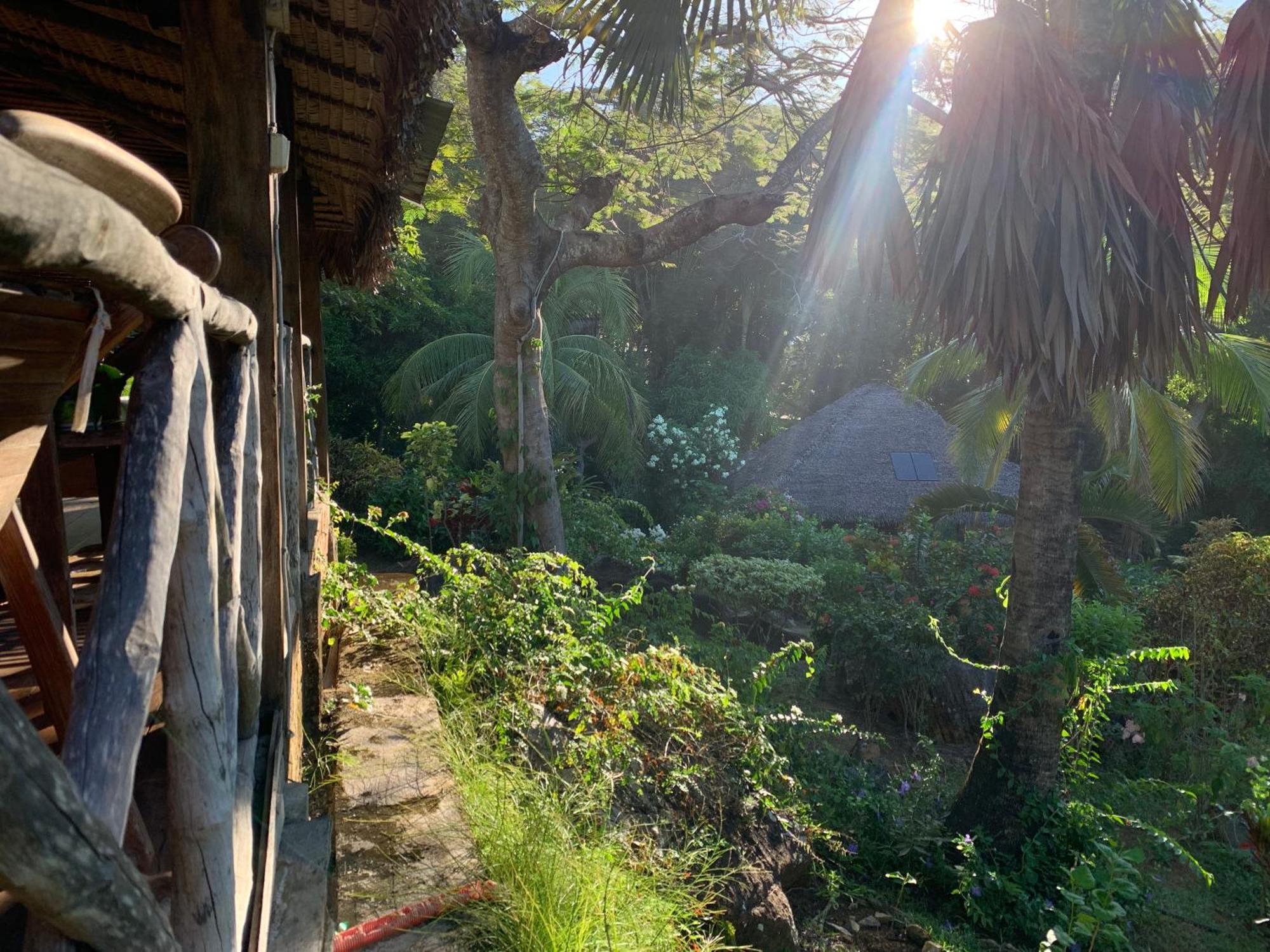 Les Jardins D'Ankify Bed & Breakfast Andimaka Bagian luar foto